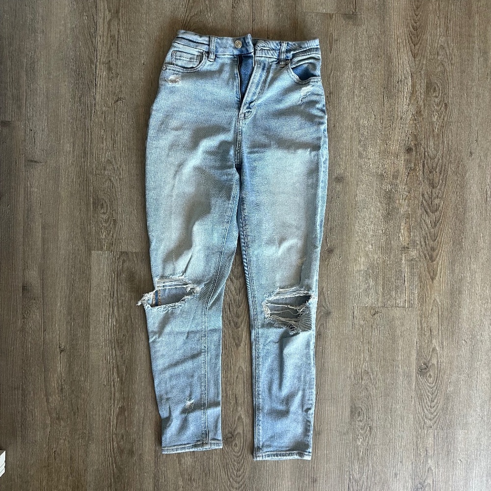 American Eagle Curvy Mom Jeans